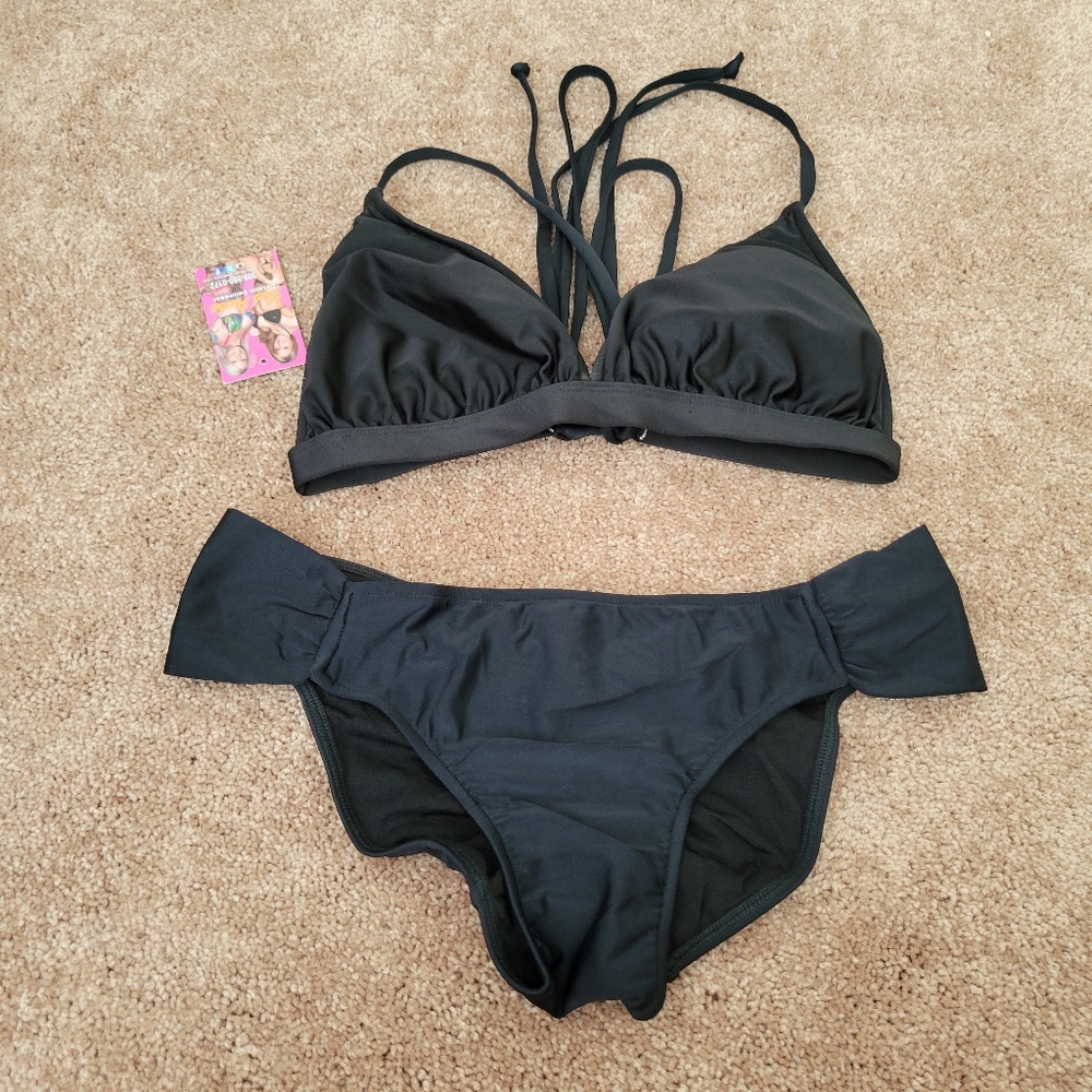 Fresh Peaches black bikini
